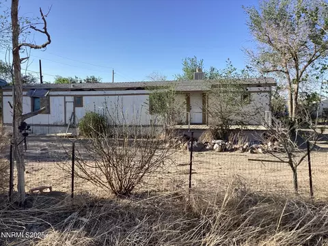 2995 Truckee St, Silver Springs, NV 89429