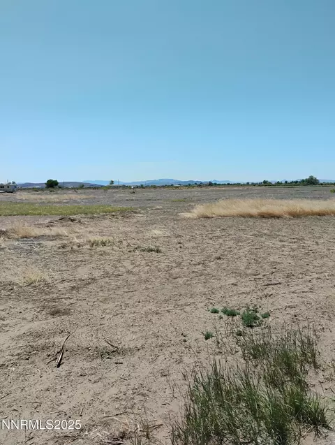 4514 Benson Ln, Fallon, NV 89406 photo 2
