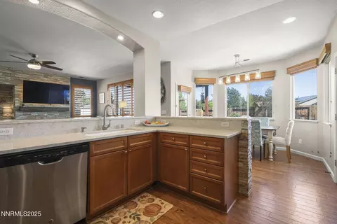 Kitchen - 10165 Robilee Ct, Reno, NV 89521 photo 4 of 6