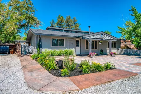 12245 Spruce Ln, Reno, NV 89511