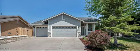 9951 Grand Falls Dr, Reno, NV 89506