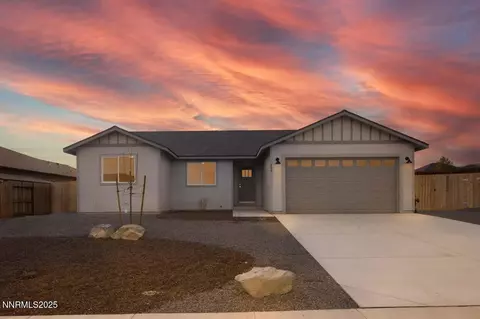 915 Saltbrush Rd, Dayton, NV 89403
