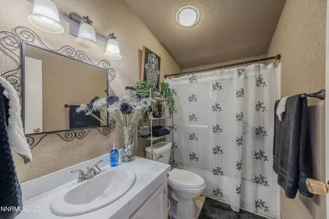 530 E 2nd Ave, Sun Valley, NV 89433 photo 21
