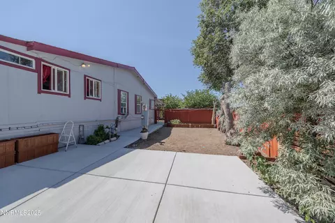 530 E 2nd Ave, Sun Valley, NV 89433 photo 5