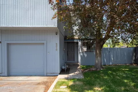 2510 Betsy St, Sparks, NV 89431