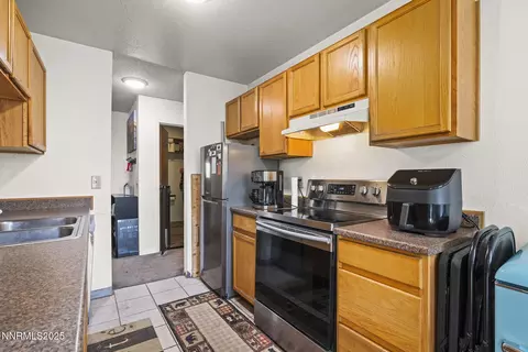 Kitchen - 3880 E Leonesio Dr #E2, Reno, NV 89512 photo 3 of 4