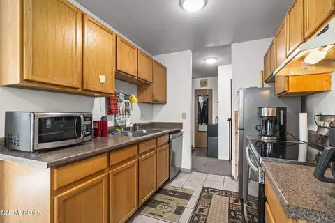 Kitchen - 3880 E Leonesio Dr #E2, Reno, NV 89512 photo 4 of 4