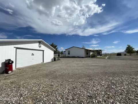 8770 Ring Rd, Battle Mountain, NV 89820