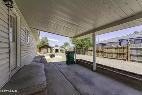 190 E Cedar St, Fernley, NV 89408 photo 6