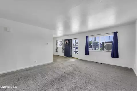 190 E Cedar St, Fernley, NV 89408 photo 11