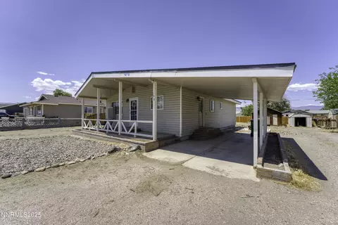190 E Cedar St, Fernley, NV 89408 photo 5