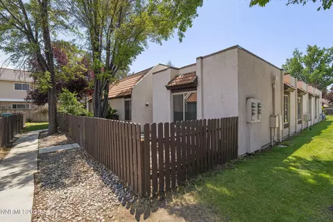 1009 Baywood Dr #C, Sparks, NV 89434