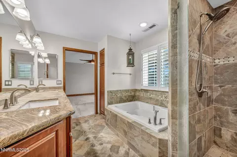 Bath - 4215 Wild Eagle Ter, Reno, NV 89511 photo 3 of 6
