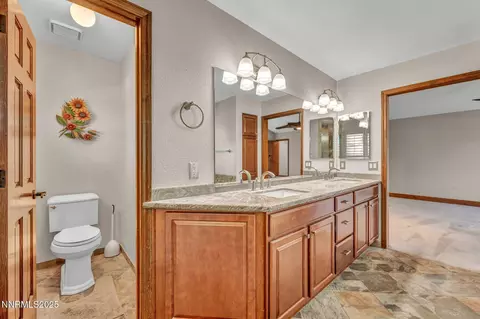 Bath - 4215 Wild Eagle Ter, Reno, NV 89511 photo 4 of 6