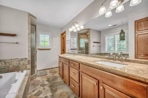 Bath - 4215 Wild Eagle Ter, Reno, NV 89511 photo 2 of 6