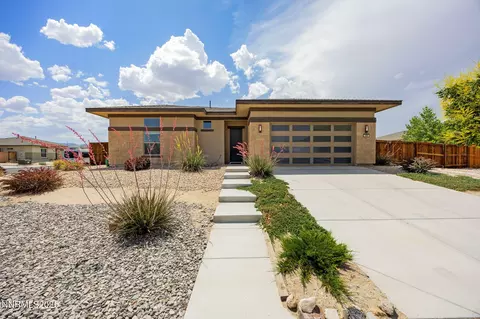 698 Raptor Way, Fernley, NV 89408