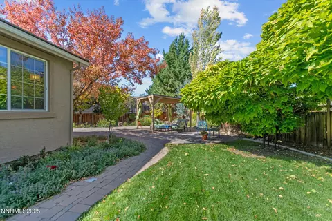 6831 Island Queen Ct, Sparks, NV 89436