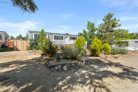 135 Zircon Dr, Reno, NV 89521