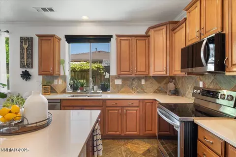 7470 Windswept Loop, Sparks, NV 89436 photo 19