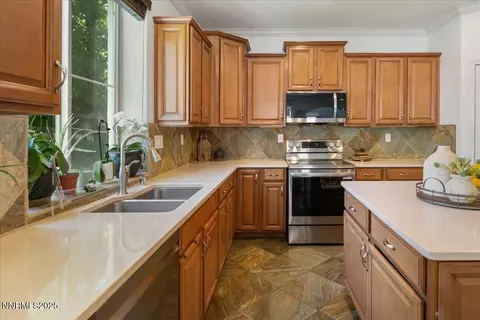7470 Windswept Loop, Sparks, NV 89436 photo 20