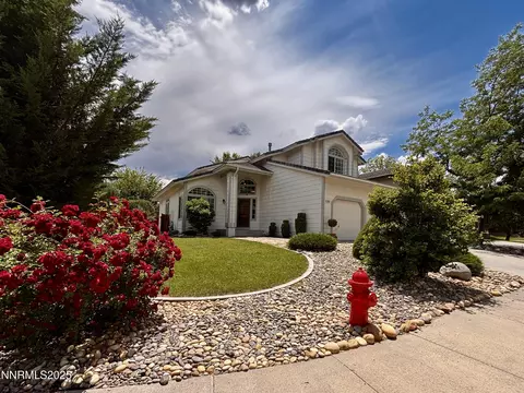 3882 Streamside Ct, Reno, NV 89519
