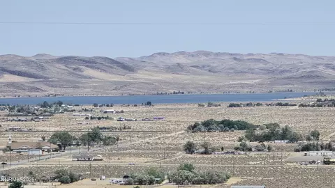 5710 Peek Ave, Silver Springs, NV 89429