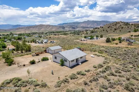 1324 Limestone Rd, Topaz Ranch Estates, NV 89444