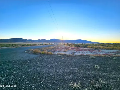 545 Yellow Brick Rd, Battle Mountain, NV 89820