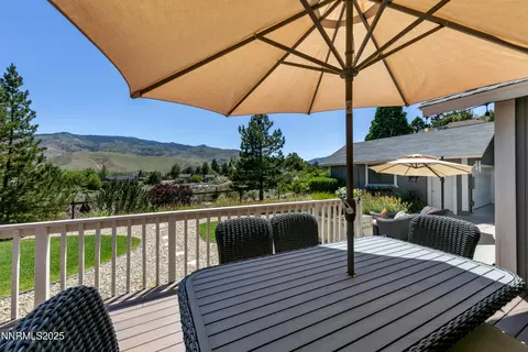 545 Mogul Mountain Dr, Reno, NV 89523