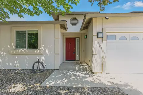 751 Divot Dr, Fernley, NV 89408