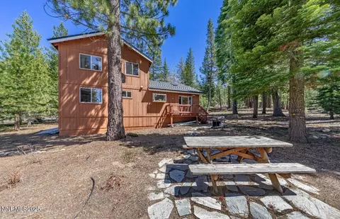1580 Boca Raton Dr, South Lake Tahoe, CA 96150