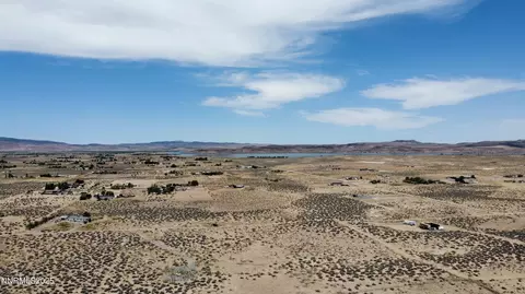 3290 E 7th St, Silver Springs, NV 89429