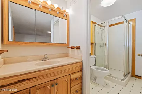 Bath - 2000 E Clearview Dr, Carson City, NV 89701 photo 2 of 3