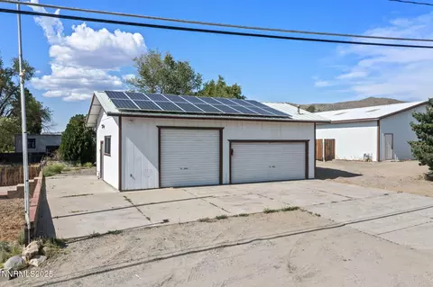 Exterior - 2000 E Clearview Dr, Carson City, NV 89701 photo 2 of 14