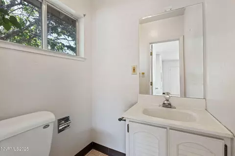Bath - 2000 E Clearview Dr, Carson City, NV 89701 photo 1 of 3