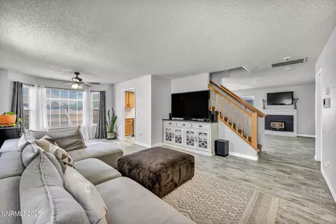2722 Pinebrook Dr, Carson City, NV 89701 photo 3