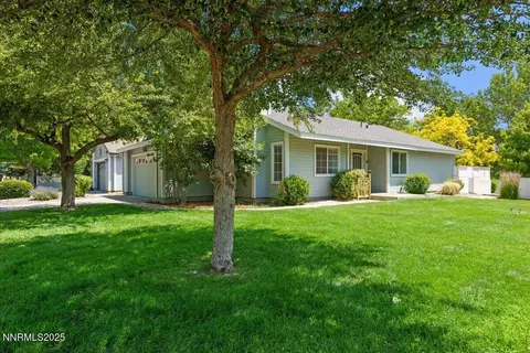7560 Lighthouse Ln, Reno, NV 89511