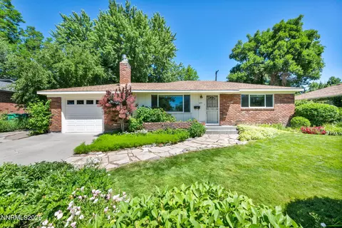 825 W 11th St, Reno, NV 89503