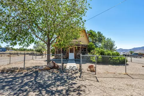 812 A Pony Express Trl, Dayton, NV 89403