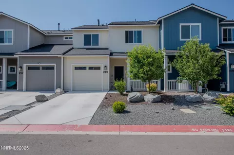 219 Goss Pl, Dayton, NV 89403