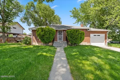 2002 F St, Sparks, NV 89431