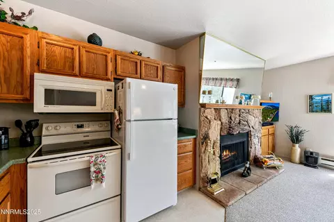 Kitchen - 313 Tramway Dr #20, Stateline, NV 89449 photo 2 of 2