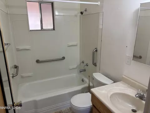 Bath - 1635 Haddock Dr, Reno, NV 89512 photo 1 of 2