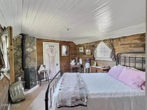 Bedroom - 113 Victorine Dr, Kingston, NV 89310 photo 6 of 7