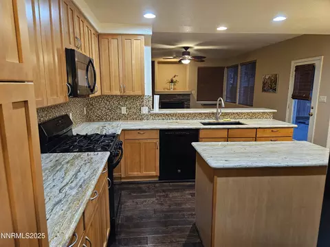 Kitchen - 10079 Cascade Falls Dr, Reno, NV 89521 photo 1 of 2