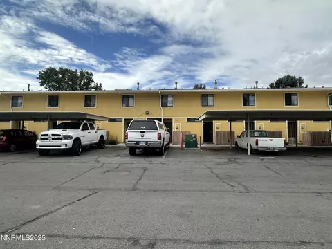 863 Nutmeg Pl #12, Reno, NV 89502