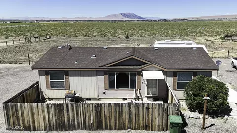6265 Sandi Dr, Winnemucca, NV 89445