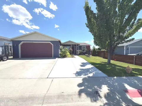 3372 Crown Royal Cir, Winnemucca, NV 89445