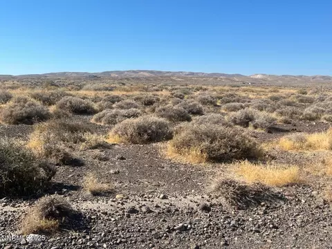 4305 Whitney Ln, Fernley, NV 89408