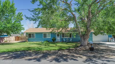 1332 Topaz Ln, Gardnerville, NV 89460